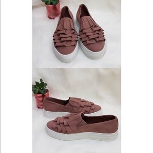 Aioli Ruffle Sneaker